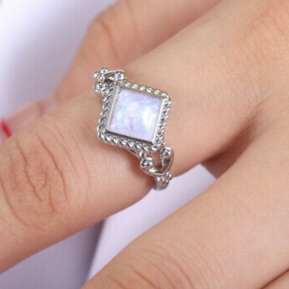 NEW 925 Sterling Silver Opal Stone Ring - Picture 6 of 7